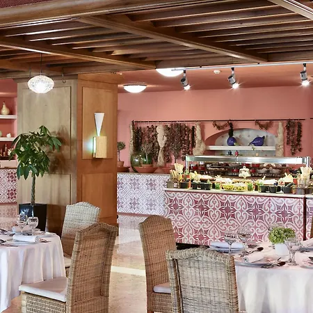 Grecotel Daphnila Bay (adults Only) ホテル